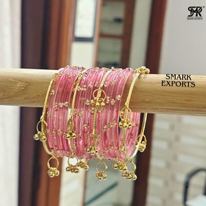 Elegante Juego de Brazaletes Kashmiri Rosa Bebé Hechos a Mano con Ghungroo, Chapado en Oro Tradicional, 16 Piezas, Joyería de Moda para Mujer - Product Image 5