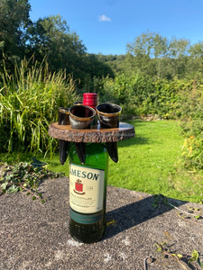 Vaso de chupito de cuerno con trabajo de latón Proveedor OEM para restaurante en casa bar Ágata - Product Image 4