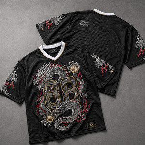 Maillot de sport personnalisé Dragon Emperor en maille pour homme, noir, style Y2K, avec impression métallique et broderie, coupe oversize, respirant, manches courtes - Product Image 1