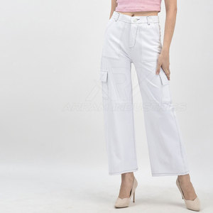 Pantalones Cargo Elegantes para Mujer, Diseño Ligero, con Características Utilitarias y Comodidad Duradera - Product Image 4