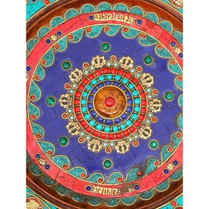 Tenture murale bouddhiste ronde de 12 pouces Symboles d'Ashtamangala complexes Accent mural élégant - Product Image 1