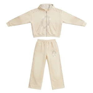 Ensemble sweat à capuche et pantalon en strass taille américaine personnalisée, effet diamant, délavé vintage, pour femme, idéal pour les tenues de week-end - Product Image 3