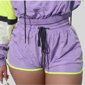 Ropa Deportiva de Alta Calidad en Contraste Verde Neón y Morado Lila, Logotipo Personalizado Profesional, Traje de Yoga y Jogging que Absorbe la Humedad - Product Image 5