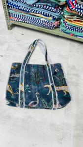Sac fourre-tout en velours orange imprimé motif animal Le Souvenirs pour femme, style bohème, pour le shopping et les voyages, avec fermeture personnalisée - Product Image 2