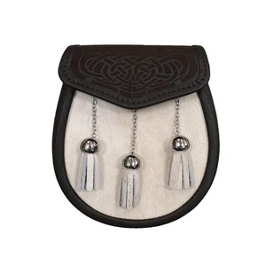 Sporran écossais semi-formel en cuir noir gaufré celtique fait main avec badge de lion antique – Meilleur prix - Product Image 6