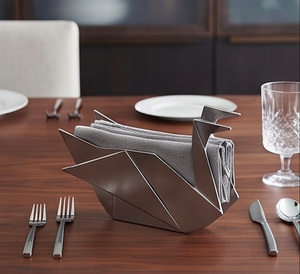 Boîte à mouchoirs moderne en métal en forme de canard, porte-serviettes décoratif fait à la main, finition argentée, design géométrique pour ustensiles de cuisine - Product Image 3