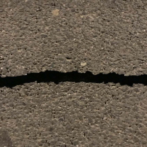 Sellador de juntas de carretera de betún modificado compatible con superficies de hormigón y betún - Product Image 4