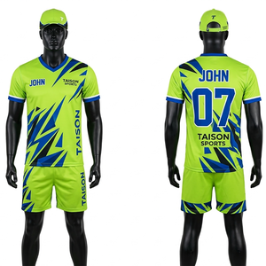 Tenue de netball en polyester 180 GSM de qualité supérieure, dégradé violet avec panneau latéral respirant, ensemble personnalisé avec logo par sublimation - Product Image 6
