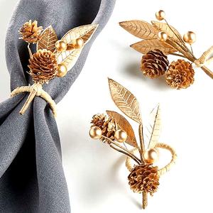 Rond de serviette en métal de haute qualité poli or Unique fleur et feuille Design maison rond de serviette décoratif - Product Image 1