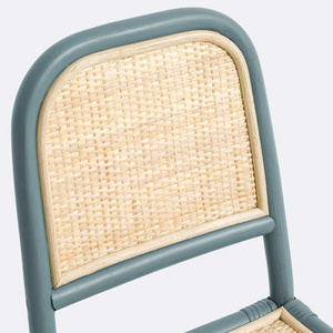 Chaise d'enfant moderne en rotin vert, chaise de salle à manger en osier pour enfants, mobilier de chambre d'enfant fait main en cannage, chaise élégante pour salle de jeux, chaise naturelle pour enfants - Product Image 3