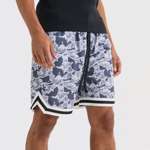 Shorts de basketball pour hommes de haute qualité, 100 % polyester, légers, séchage rapide, couleurs dégradées, impression de logo personnalisé, motif uni - Product Image 3