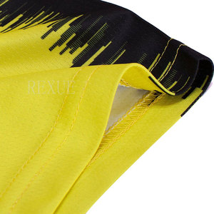 Uniforme de Fútbol para Adultos, Conjunto de Camiseta y Pantalones Cortos de Fútbol para Hombre, Ropa Deportiva Transpirable de Alta Calidad con Logotipo Personalizado - Product Image 4