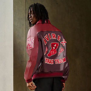 Veste universitaire en cuir rouge pour homme, design avec patch brodé, col rabattu, style décontracté, vêtement d'automne - Product Image 6