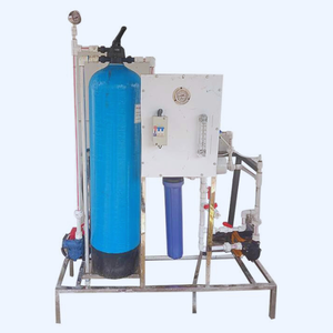 Usine de traitement de l'eau par osmose inverse industrielle mini FRP directe d'usine |   Équipement de filtration d'eau pure au design compact au meilleur prix - Product Image 3