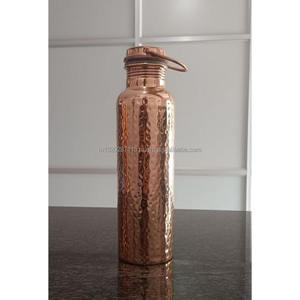 Botella de agua de cobre Premium para oficina, gimnasio, viajes y uso doméstico con diseño a prueba de fugas y características de salud Ayurvédica - Product Image 2