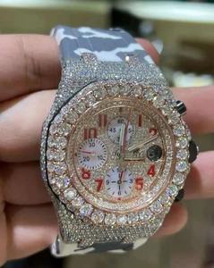 Montre de luxe personnalisée de qualité supérieure avec fond gravé, idéale pour les cadeaux d'entreprise, disponible au prix de gros. - Product Image 1