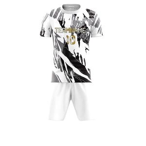 Nouvel Arrivage – Ensemble d'uniformes de football respirants de haute qualité, conçus sur mesure par l'usine, avec sublimation, pour équipes de football - Product Image 4