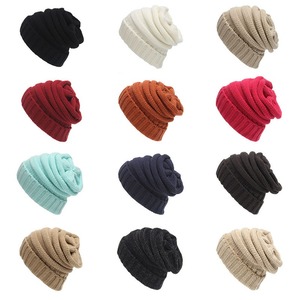 หมวกบีนนี่ขายส่ง สีพื้น อุ่นสบาย สไตล์ลำลอง สำหรับฤดูหนาว ทำด้วยมือจากอะคริลิก ขนาด 56-58 ซม. สำหรับผู้ใหญ่ - Product Image 6
