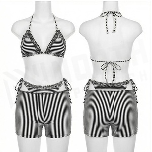 Ensemble bikini rayé à bretelles pour femmes, avec short à volants, maillot de bain deux pièces bleu rouge - Product Image 3