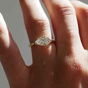 Anillo de Diamante Cultivado en Laboratorio Marquise CVD de 2 Quilates, Color E, Claridad VS, Anillo de Compromiso de Oro de 9K, Joyería Fina, Regalo para Mujer, Anillo de Boda - Product Image 1