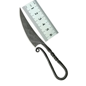 Couteau de cuisine multifonctionnel en acier au carbone forgé à la main, style médiéval antique, personnalisé et fait main par Jexmoo - Cadeau pour chef - Product Image 1