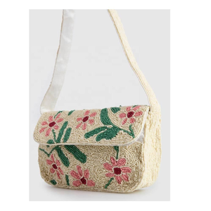 Sac à bandoulière tendance fait main avec broderie perlée pour femme, motif floral artistique, perles colorées et finition élégante - Product Image 2