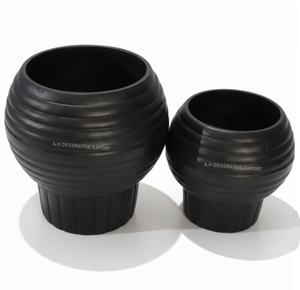 Jardinières Minimalistes Noires Mate Côtelées |   Pots ronds en métal modernes pour plantes d'intérieur |   Conteneurs de jardin décoratifs au style élégant - Product Image 1