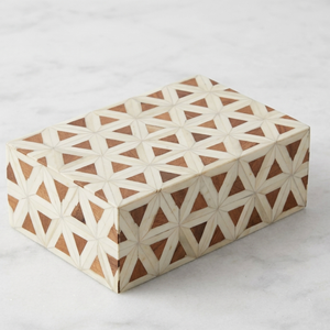 กล่องไม้ฝังลายกระดูกสัตว์ งานฝีมือของช่างฝีมือ เบล่า อาร์ติซาน ลายเรขาคณิตแบบต่อกัน กล่องเก็บเครื่องประดับ ของตกแต่งโต๊ะ รุ่น 111 - Product Image 1