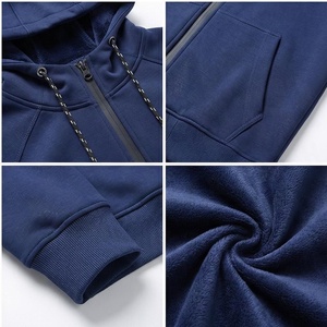 Hoodie surdimensionné élégant pour homme, design vintage délavé avec poche avant, confortable, personnalisable pour l'hiver. - Product Image 4