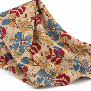 Tissu en coton léger 70 GSM imprimé floral, voile tissé, base blanche pour chemises, rideaux, sacs et couture - Product Image 1