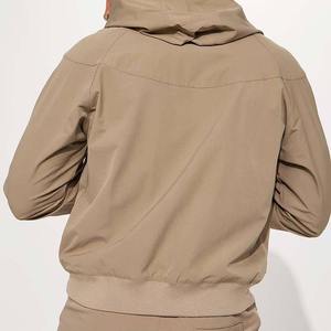 Conjunto Deportivo de Invierno para Hombre, Chaqueta Cortavientos Impermeable con Capucha y Cierre de Cremallera, Pantalones Deportivos - Product Image 5