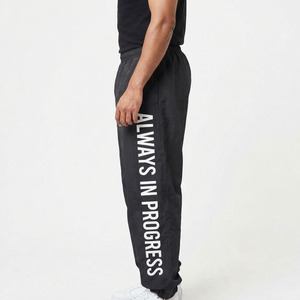 Pantalones de senderismo impermeables de pierna ancha para hombre, cortavientos estampados, de ajuste holgado, casuales, 100% nailon poliéster, para lluvia al aire libre - Product Image 5