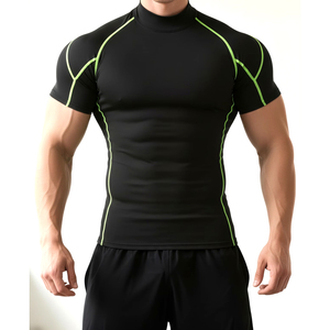 Ensemble de sous-vêtements de compression pour homme personnalisable, tissu extensible durable, t-shirt et short pour la salle de sport, la remise en forme et les sports de plein air - Product Image 1
