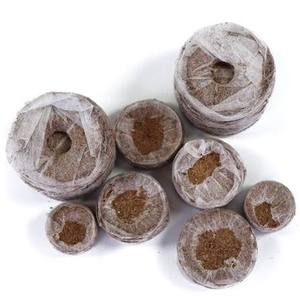 Granulés de coco compressés de qualité supérieure pour le jardinage professionnel et la plantation agricole - Product Image 1