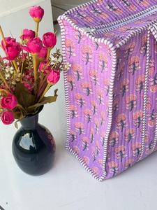 Bolso de mano acolchado de algodón con diseño de animales estampados, hecho a mano, para compras, viajes, para mujer. - Product Image 4