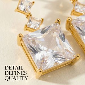 JR Wholesale - Aretes Colgantes Cuadrados Clásicos de Acero Inoxidable Chapados en Oro de 18K con Circonita para Mujer, Ideales para Bodas - Product Image 4