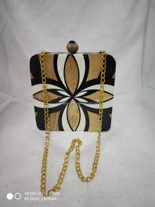 Vente en gros de pochettes élégantes en résine faites à la main sacs de soirée de luxe pour femmes sacs à main motifs pièces de monnaie mariages inspirés du design indien - Product Image 2