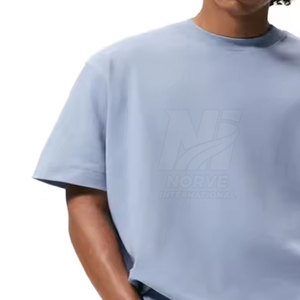 T-shirt pour homme élégant et surdimensionné offrant un confort quotidien et un look décontracté contemporain - Product Image 4