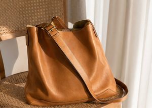 Sac hobo en cuir véritable pour femme, bandoulière, style minimaliste, grande capacité, couleur marron, usage quotidien - Product Image 3