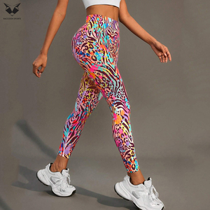 Leggings de Yoga de Cintura Alta con Estampado Animal, Impresión por Sublimación, Pantalones de Poliéster y Spandex con Elasticidad en Cuatro Direcciones - Product Image 2