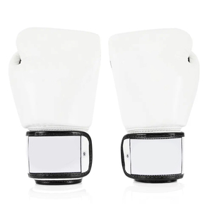 Gants de boxe pour enfants MILIENZ SPORTS APPAREL avec logo personnalisé, antidérapants, fermeture auto-agrippante réglable, en soie imperméable pour arts martiaux - Product Image 4