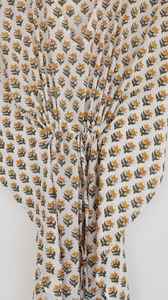 Robe kaftan en coton beige à fleurs, taille à cordon, style bohème, pour l'été - Product Image 2