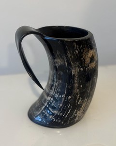 Auténtica Taza para Beber de Cuerno de Búfalo, Hecha a Mano, Estilo Vikingo, Vajilla Rústica para Bares y Restaurantes - Product Image 1
