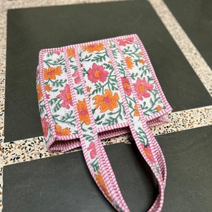 Bolsa de Mano Mini Acolchada Reutilizable Ecológica 100% Algodón con Opciones Personalizables Hecha a Mano en India - Product Image 2