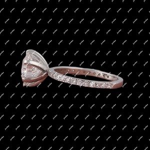 Anillo Más Vendido para Mujer con Acabado de Lujo para Bodas, Compromisos y Fiestas, Disponible para Exportación - Product Image 2