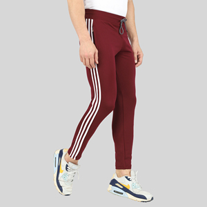 Pantalon de survêtement sportif rouge à quatre voies avec bande latérale, logo personnalisable, impression HD, lavage coloré, 100 % polyester, séchage rapide, tailles homme M/L/XL - Product Image 4