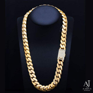สร้อยคอ AARVA JEWELS ชุบทอง 18K เงินสเตอร์ลิง ดีไซน์ Cuban Link ประดับเพชรโมอิสซาไนต์ สายหนา ตัวล็อกแบบ Iced Clasp เครื่องประดับโดดเด่นสำหรับทุกเพศ สไตล์ฮิป - Product Image 1