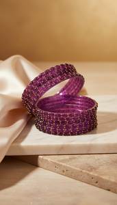 Conjunto de Brazaletes Kashmiris de Moda en Aleación de Cobre Multitono y Acero Inoxidable con Acabado Ombre y Detalles Brillantes para Bodas Tradicionales - Product Image 3