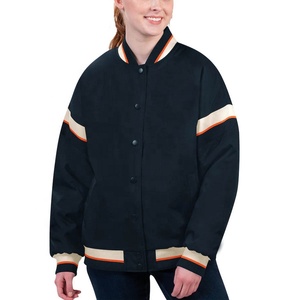 Veste d'université en satin pour femmes avec manches contrastées en coton brodé personnalisé Taille personnalisée pour l'équipe universitaire Veste - Product Image 3