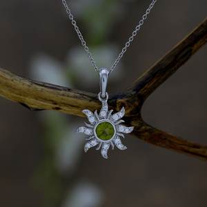 Colgante de Peridoto Natural, Piedra de Nacimiento de Mayo, Oro Sólido de 14K, Joyería de Piedras Preciosas Hecha a Mano, Regalo para Hombres y Mujeres, Grado Premium IGI - Product Image 6